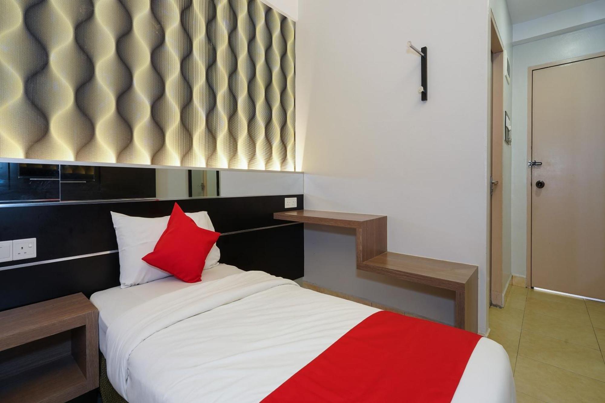 Hotel O Hotel Orchard Inn Lumut Εξωτερικό φωτογραφία